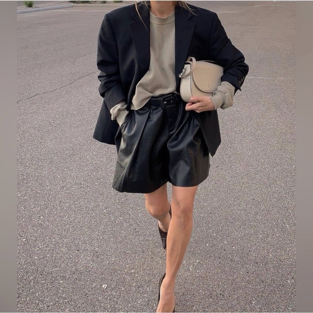 Choosy Black Vegan Leather Pleated Mini Skirt Size 4 NWT